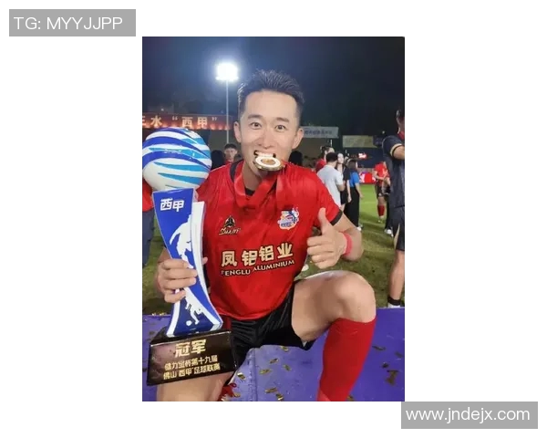 李铁足球明星的真实姓名及其职业生涯成就揭秘