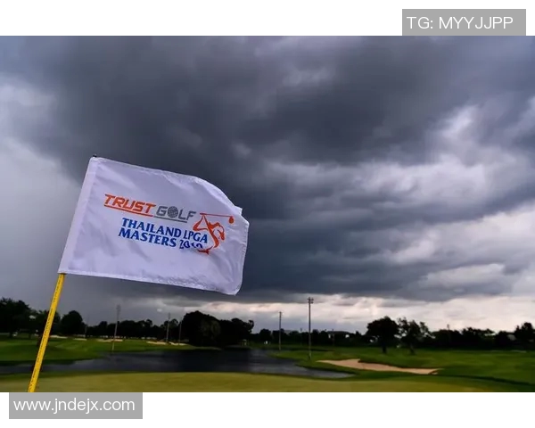 广州羽毛球队以54分领跑大师赛积分榜展现强劲实力